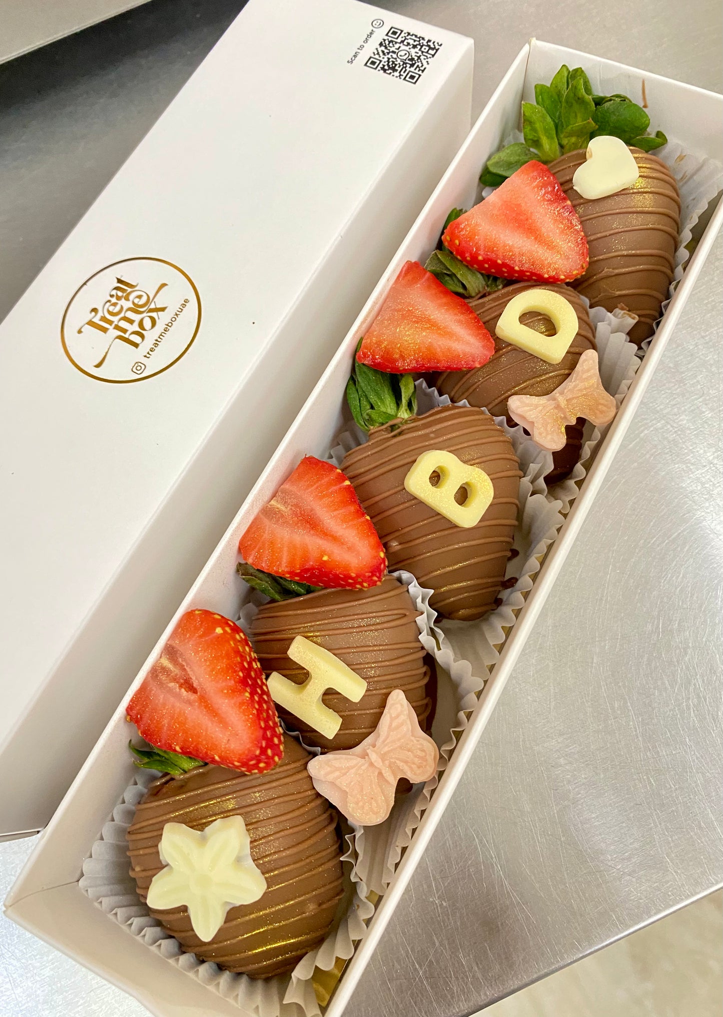 Happy bday berries 5pcs